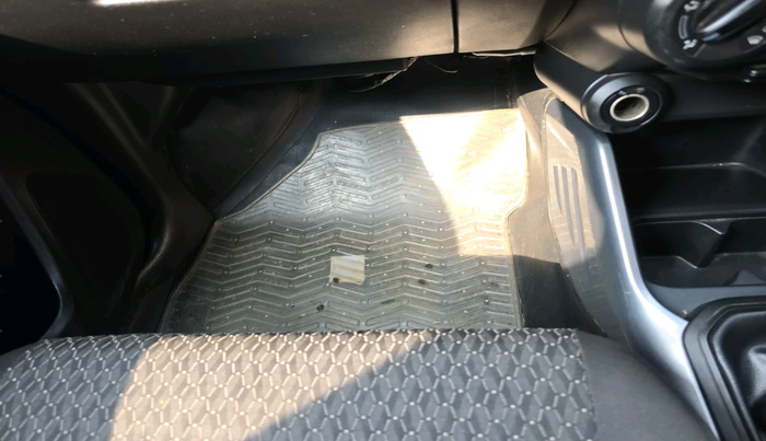 2021 Maruti IGNIS SIGMA 1.2, Petrol, Manual, 8,575 km, interior