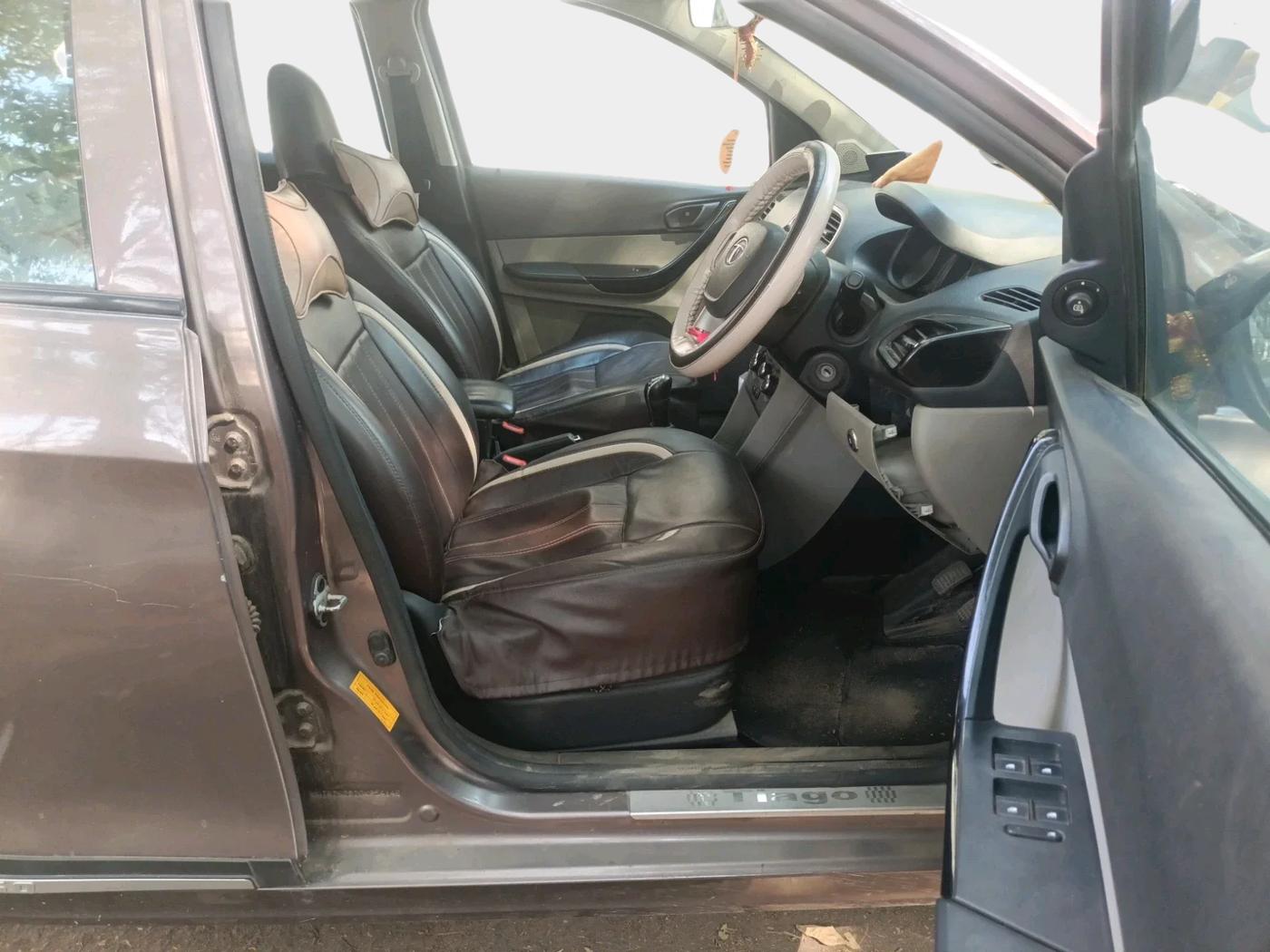 2016 Tata Tiago XT PETROL, CNG, Manual, 91,355 km, interior