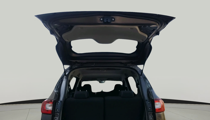 2022 Renault TRIBER RXZ, Petrol, Manual, 24,595 km, exterior