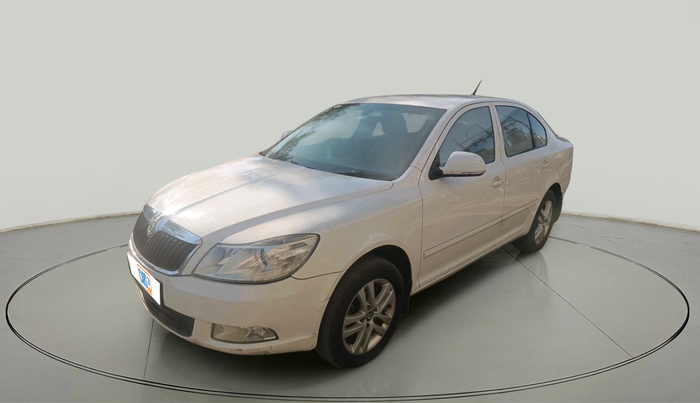 2013 Skoda Laura ELEGANCE 2.0 TDI CR AT, Diesel, Automatic, 1,29,165 km, exterior