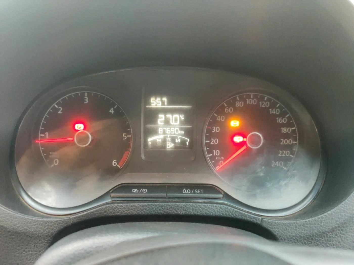 2017 Volkswagen Ameo TRENDLINE 1.5L, Diesel, Manual, 87,690 km, interior