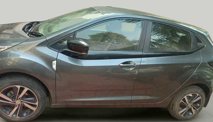 2023 Tata ALTROZ XZ CNG, Petrol, Manual, 35,613 km, exterior