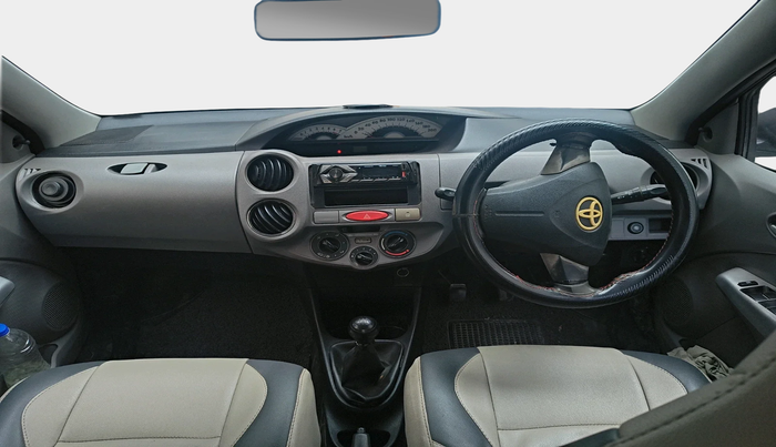 2011 Toyota Etios Liva V, Petrol, Manual, 81,041 km, interior