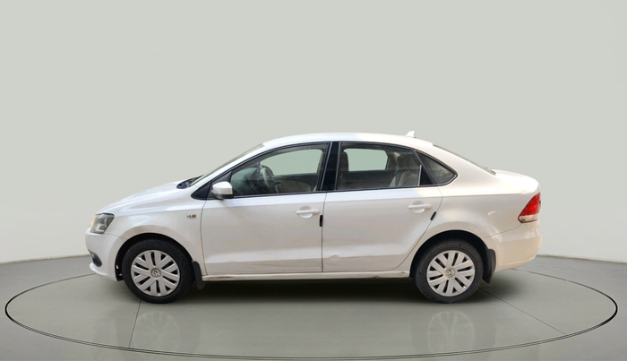2015 Volkswagen Vento HIGHLINE PETROL AT, Petrol, Automatic, 1,20,345 km, exterior
