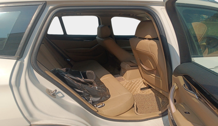 2011 BMW X1 sDrive20d, Diesel, Automatic, 1,46,098 km, interior