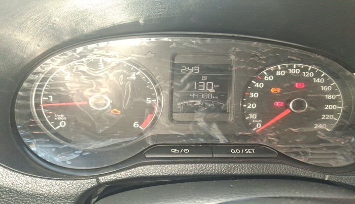 2014 Volkswagen Polo COMFORTLINE 1.5L, Diesel, Manual, 44,388 km, interior