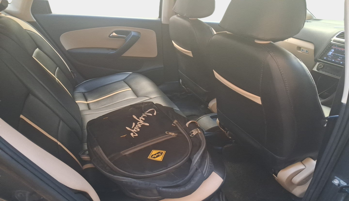 2014 Volkswagen Polo COMFORTLINE 1.5L, Diesel, Manual, 44,388 km, interior