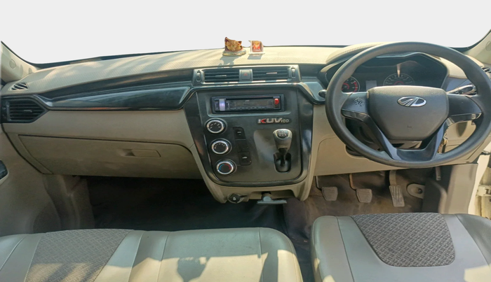 2017 Mahindra Kuv100 K4 D 6 STR, Diesel, Manual, 7,491 km, interior
