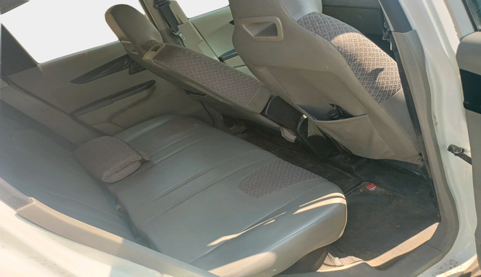 2017 Mahindra Kuv100 K4 D 6 STR, Diesel, Manual, 7,491 km, interior