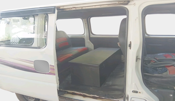 2015 Maruti Eeco 5 STR WITH A/C+HTR CNG, Petrol, Manual, 1,60,774 km, interior