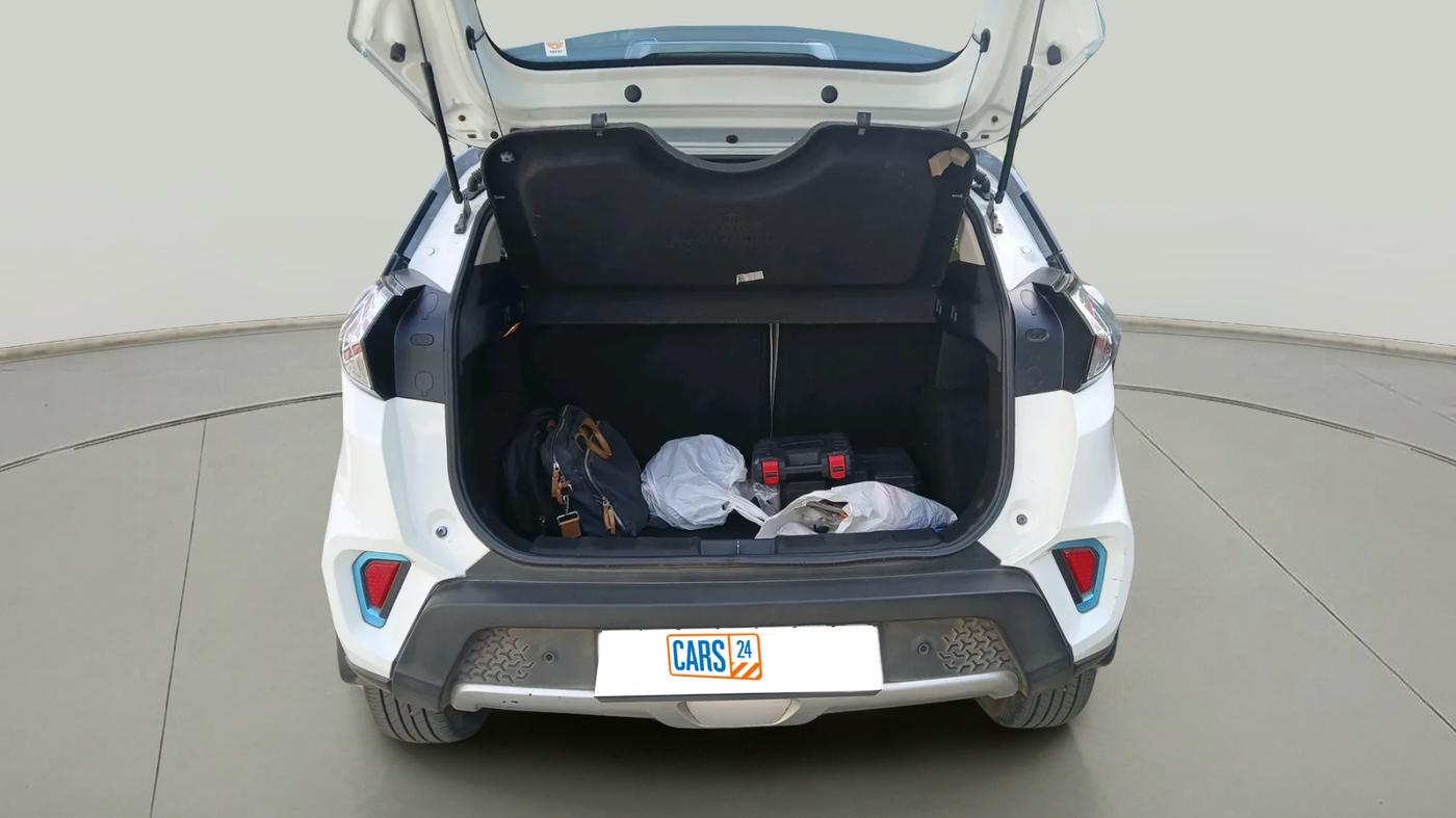 2023 Tata NEXON EV XZ PLUS LUX, Electric, Automatic, 53,734 km, exterior