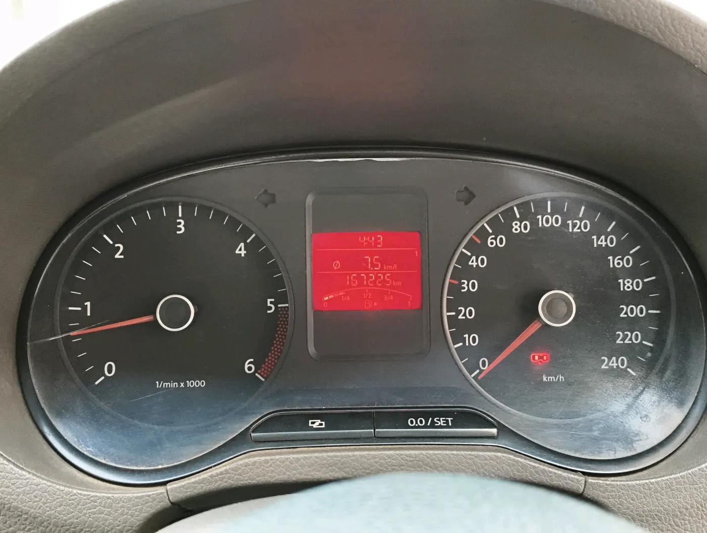 2013 Volkswagen Vento COMFORTLINE DIESEL 1.6, Diesel, Manual, 1,67,225 km, interior
