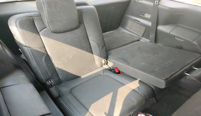 2018 Tata Hexa XTA 4X2 7 STR, Diesel, Automatic, 1,49,730 km, interior