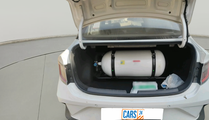 2024 Hyundai AURA SX 1.2 CNG, Petrol, Manual, 32,849 km, exterior