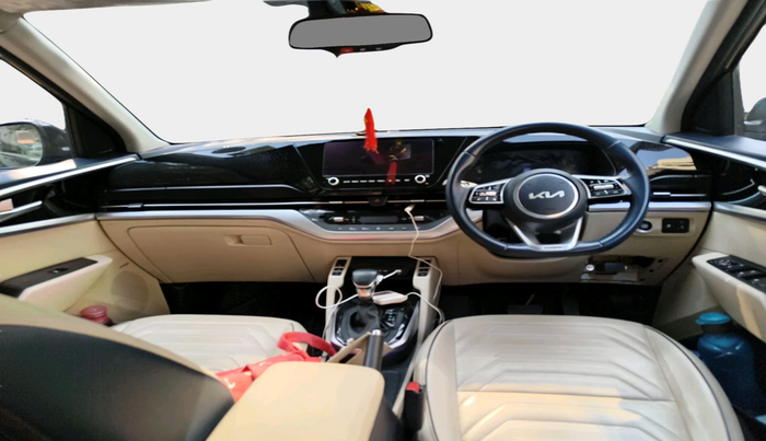 2022 KIA CARENS LUXURY PLUS 1.5 DIESEL AT 7 STR, Diesel, Automatic, 67,953 km, interior