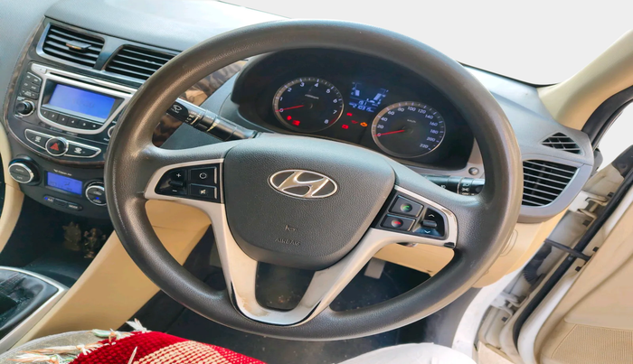 2014 Hyundai Verna FLUIDIC 1.4 VTVT CX, Petrol, Manual, 2,10,315 km, interior