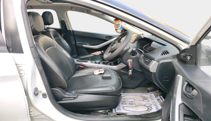 2022 Tata NEXON XM SUNROOF PETROL, Petrol, Manual, 59,110 km, interior