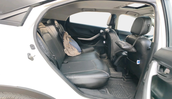 2022 Tata NEXON XM SUNROOF PETROL, Petrol, Manual, 59,110 km, interior