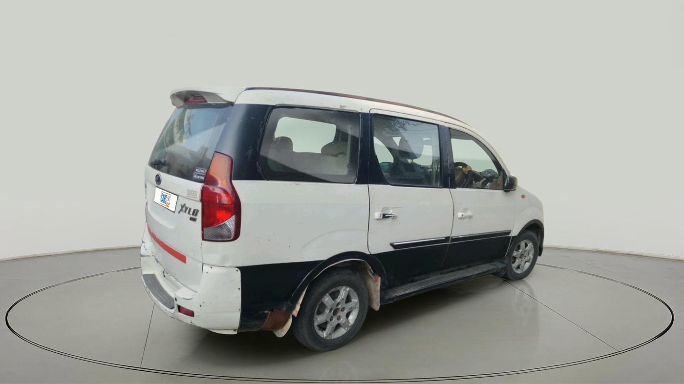 2010 Mahindra Xylo E8, Diesel, Manual, 4,05,248 km, exterior