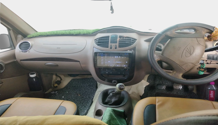 2010 Mahindra Xylo E8, Diesel, Manual, 4,05,248 km, interior