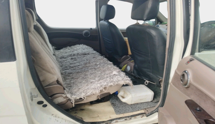 2010 Mahindra Xylo E8, Diesel, Manual, 4,05,248 km, interior