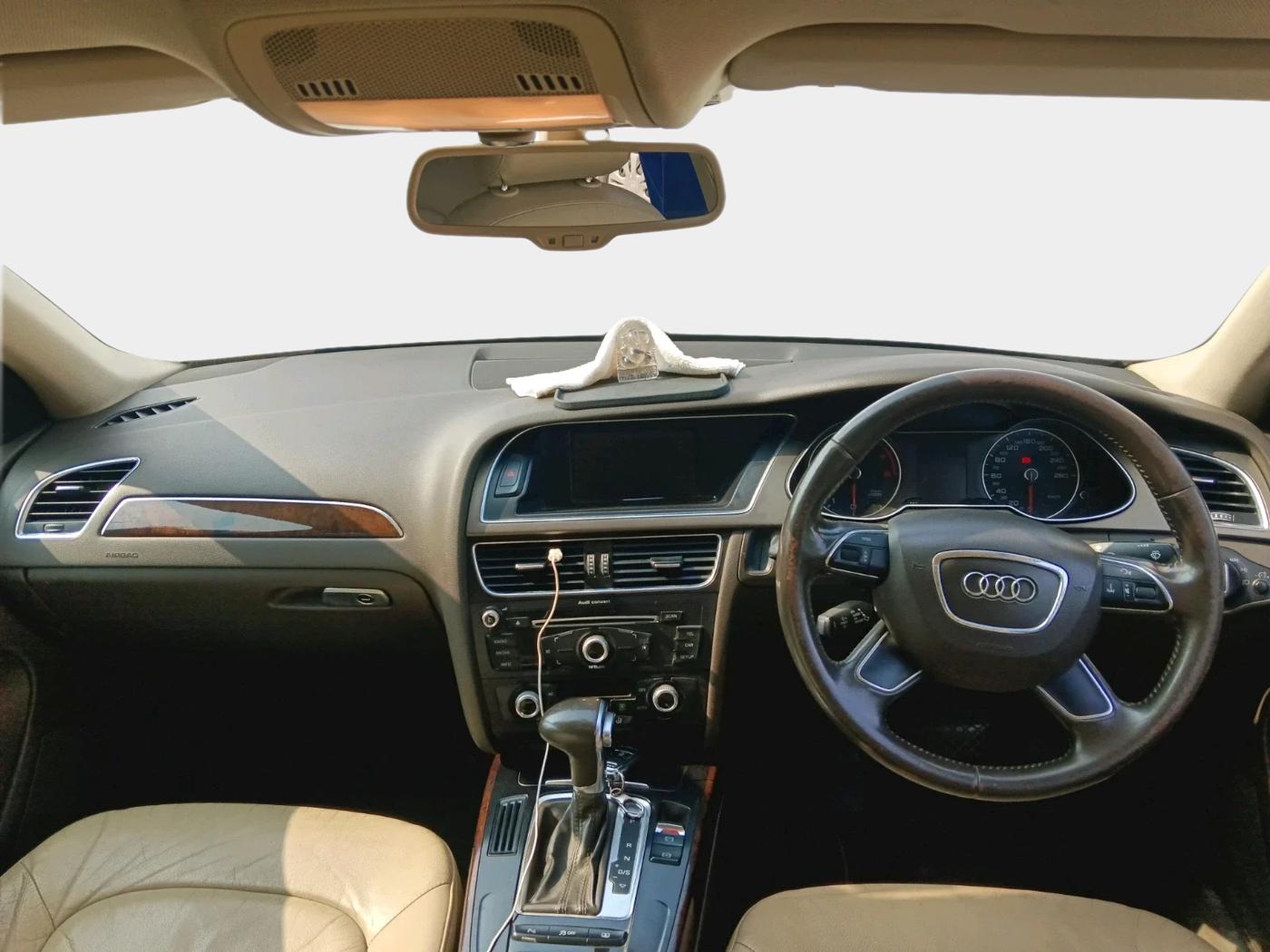 2012 Audi A4 1.8 TFSI, Petrol, Automatic, 1,07,968 km, interior