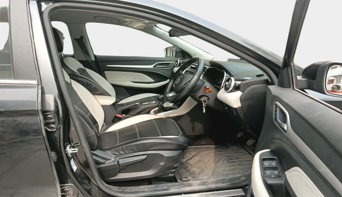 2023 MG ASTOR SUPER 1.5 MT, Petrol, Manual, 21,524 km, interior