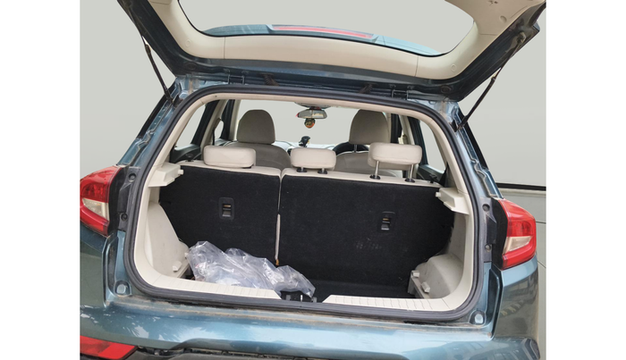 2021 Mahindra XUV300 W8 1.2 PETROL, Petrol, Manual, 58,155 km, exterior