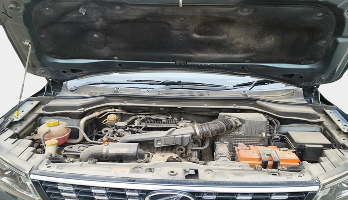 2021 Mahindra XUV300 W8 1.2 PETROL, Petrol, Manual, 58,155 km, exterior