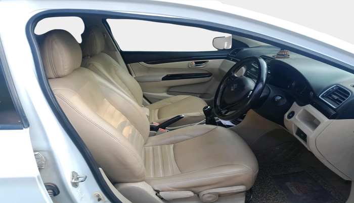 2015 Maruti Ciaz ZDI, Diesel, Manual, 1,93,022 km, interior