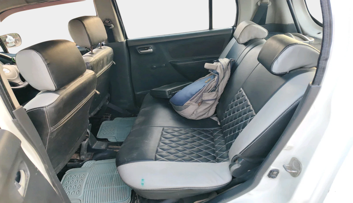 2011 Maruti Wagon R 1.0 LXI, Petrol, Manual, 2,25,758 km, interior