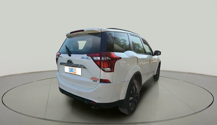 2018 Mahindra XUV500 W11, Diesel, Manual, 2,23,991 km, exterior