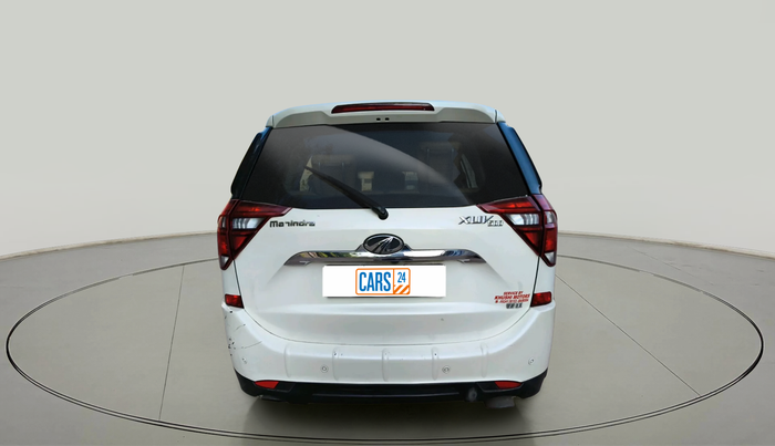 2018 Mahindra XUV500 W11, Diesel, Manual, 2,23,991 km, exterior