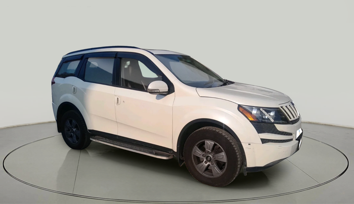 2015 Mahindra XUV500 W8, Diesel, Manual, 77,225 km, exterior