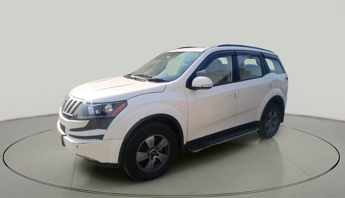 2015 Mahindra XUV500 W8, Diesel, Manual, 77,225 km, exterior