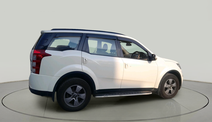 2015 Mahindra XUV500 W8, Diesel, Manual, 77,225 km, exterior