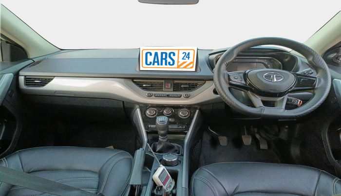 2022 Tata NEXON XM PETROL, Petrol, Manual, 26,679 km, interior