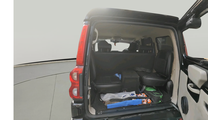 2025 Mahindra SCORPIO CLASSIC S11 7STR, Diesel, Manual, 16,227 km, exterior