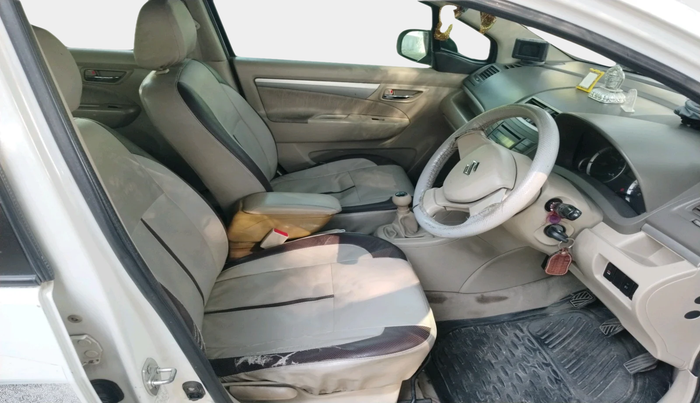 2014 Maruti Ertiga VDI, Diesel, Manual, 1,61,917 km, interior