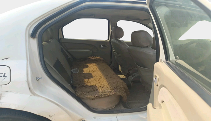 2011 Mahindra Verito 1.5 D6 EXECUTIVE BS-III, Diesel, Manual, 1,51,748 km, interior