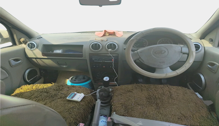2011 Mahindra Verito 1.5 D6 EXECUTIVE BS-III, Diesel, Manual, 1,51,748 km, interior