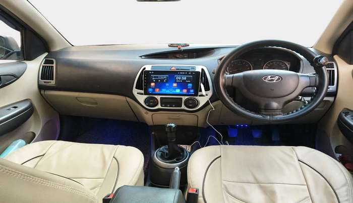 2012 Hyundai i20 MAGNA (O) 1.2, Petrol, Manual, 1,54,206 km, interior