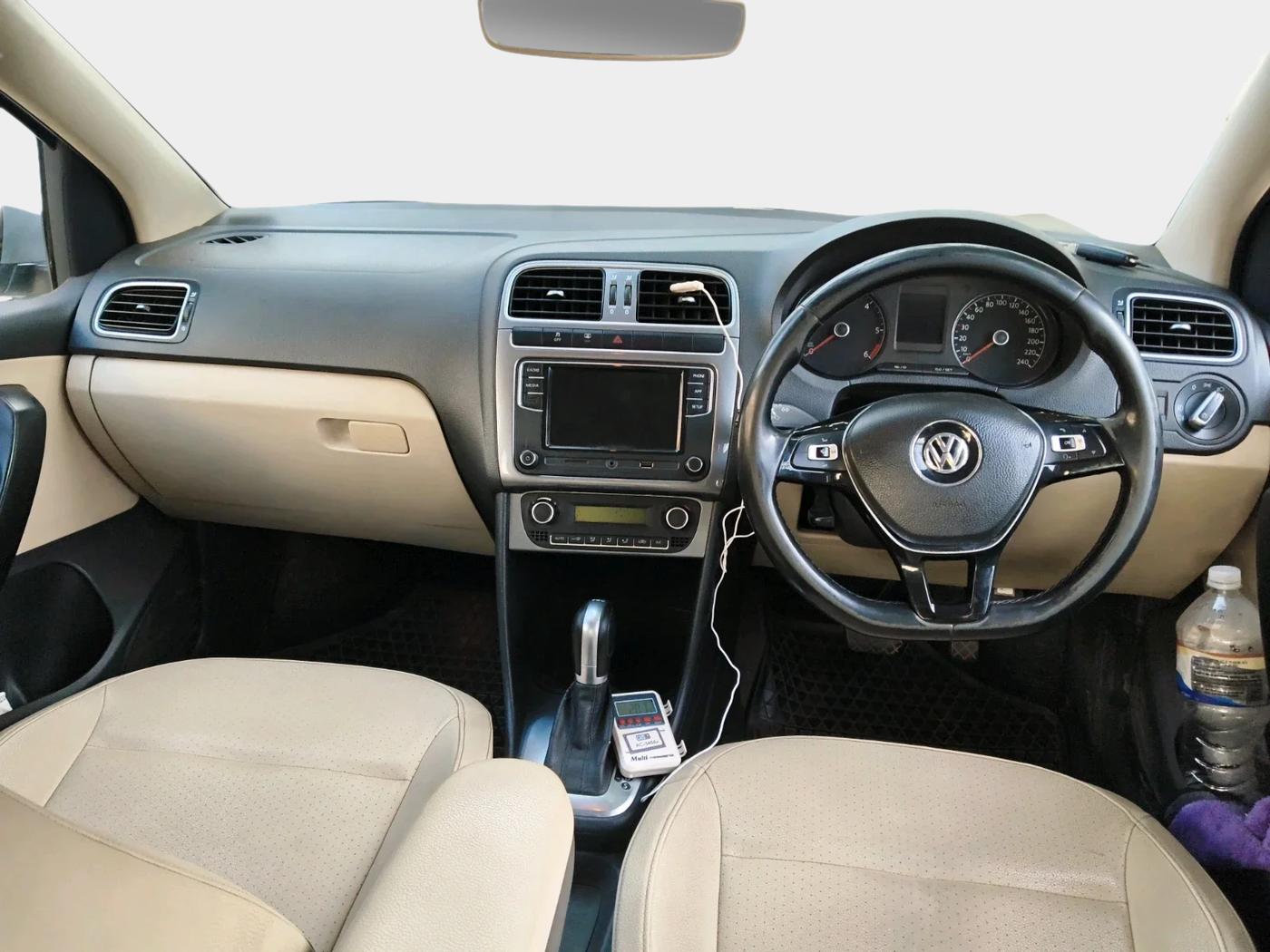 2018 Volkswagen Vento HIGHLINE PLUS 1.5 AT 16 ALLOY, Diesel, Automatic, 75,491 km, interior