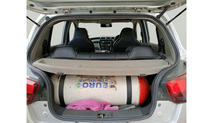 2016 Mahindra Kuv100 K4 6 STR, Petrol, Manual, 1,20,281 km, exterior