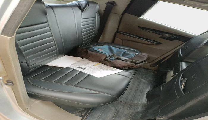 2016 Mahindra Kuv100 K4 6 STR, Petrol, Manual, 1,20,281 km, interior