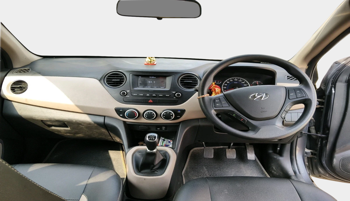 2017 Hyundai Grand i10 SPORTZ 1.2 KAPPA VTVT, Petrol, Manual, 58,809 km, interior