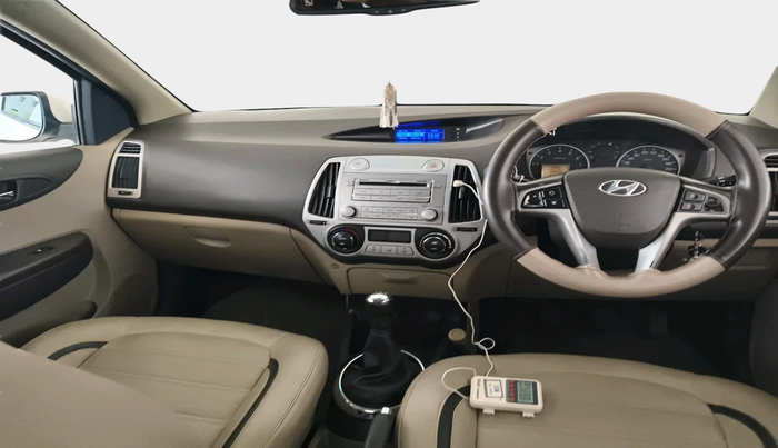 2011 Hyundai i20 SPORTZ 1.2, Petrol, Manual, 59,043 km, interior