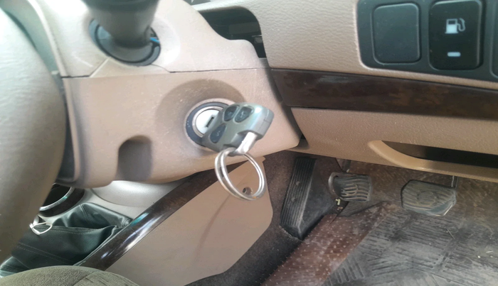 2014 Mahindra Xylo H8 ABS AIRBAG BS IV, Diesel, Manual, 1,72,234 km, interior