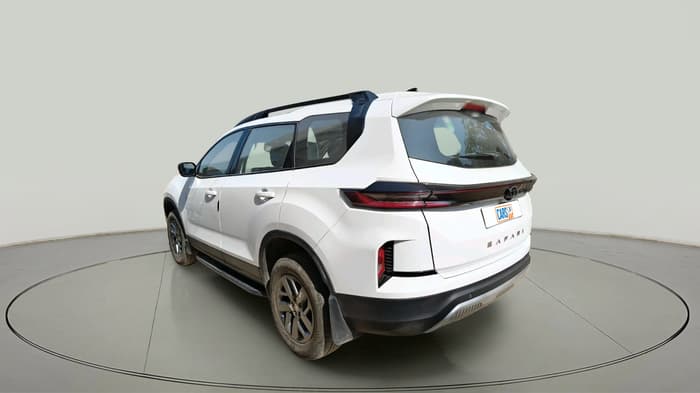 2024 Tata Safari PURE (O), Diesel, Manual, 45,698 km, exterior