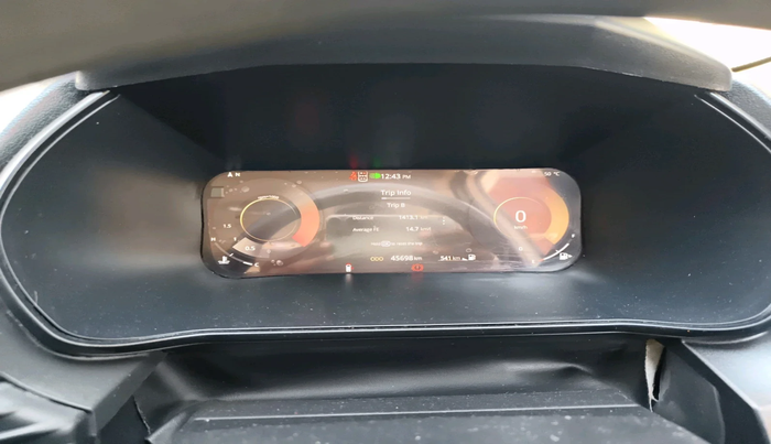 2024 Tata Safari PURE (O), Diesel, Manual, 45,698 km, interior